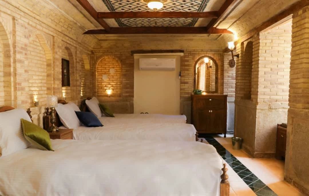 image-gallery